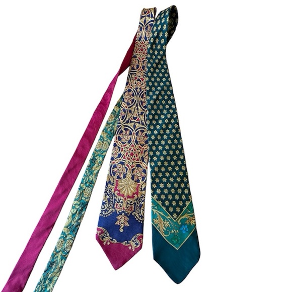 (2) Vintage Gianni Versace Silk Ties 90’s - Picture 1 of 9